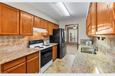 2735 Crosswinds Drive, Winston-Salem, NC 27127 - Photo 16