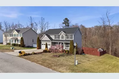 467 Mahogany Drive, Thomasville, NC 27360 - Photo 2