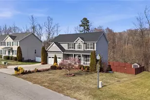 467 Mahogany Dr, Thomasville, NC 27360 - Photo 1