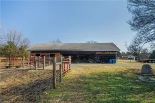 6507 Frieden Church Rd, Gibsonville, NC 27249 - Photo 4