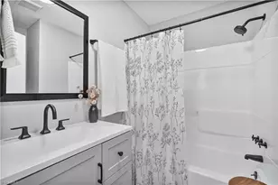 238 Holly Pine St, North Wilkesboro, NC 28659 - Photo 16