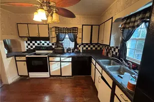 7323 Shadyside Dr, Summerfield, NC 27358 - Photo 8