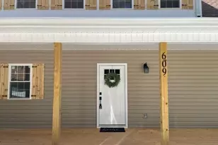 609 G St, North Wilkesboro, NC 28659 - Photo 2