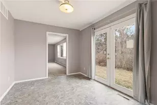 1031 Shea Ct, Winston-Salem, NC 27107 - Photo 8