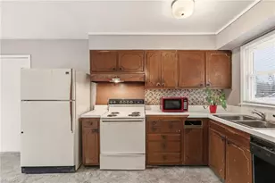 1031 Shea Ct, Winston-Salem, NC 27107 - Photo 4