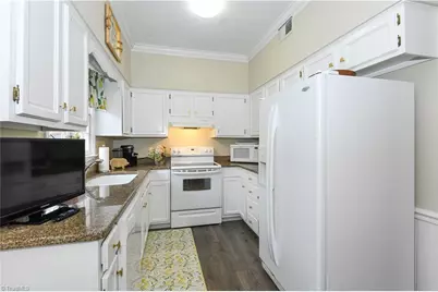 4 Fountain Manor Drive #A, Greensboro, NC 27405 - Photo 10