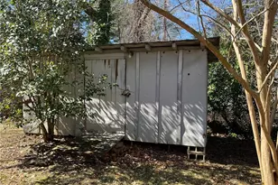 500 Pontiac Dr, Thomasville, NC 27360 - Photo 10