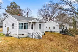 320 Mulberry St, Reidsville, NC 27320 - Photo 2