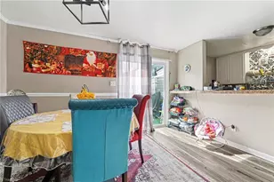 5705 Bramblegate Rd, Greensboro, NC 27409 - Photo 6