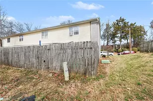 5705 Bramblegate Rd, Greensboro, NC 27409 - Photo 24