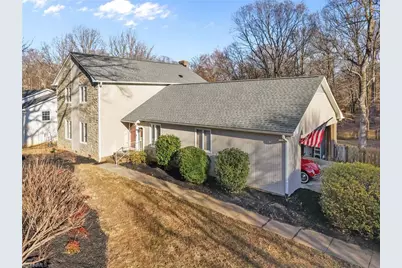 1202 Pebble Drive, Greensboro, NC 27410 - Photo 34