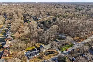 1202 Pebble Dr, Greensboro, NC 27410 - Photo 40