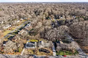 1202 Pebble Dr, Greensboro, NC 27410 - Photo 38