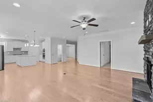 330 Macallan Dr, Burlington, NC 27215 - Photo 4