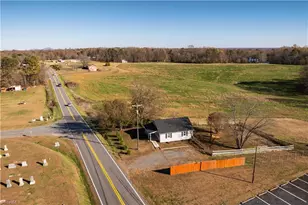 9589 NC-268, Elkin, NC 28621 - Photo 6