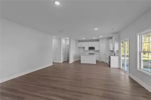 12440 Gameland Dr, Laurinburg, NC 28352 - Photo 10