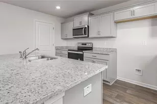 3006 Middle Creek Ln, Greensboro, NC 27405 - Photo 12