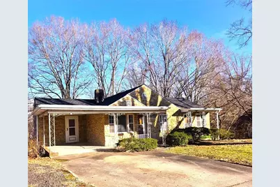 802 E Warren Avenue, Eden, NC 27288 - Photo 1