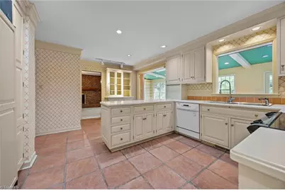 1122 Kensington Drive, High Point, NC 27262 - Photo 6