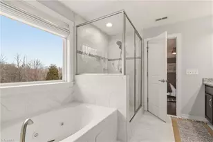 5820 Griffin Village Ct, Greensboro, NC 27455 - Photo 32