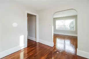 5413 Shattalon Dr, Winston-Salem, NC 27106 - Photo 2