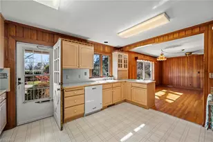 2410 Bitting Rd, Winston-Salem, NC 27104 - Photo 10