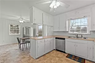 2750 Maplewood Ave, Winston-Salem, NC 27103 - Photo 10