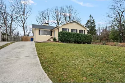 2750 Maplewood Avenue, Winston-Salem, NC 27103 - Photo 2