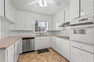 2750 Maplewood Ave, Winston-Salem, NC 27103 - Photo 8