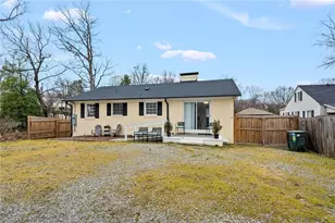 2750 Maplewood Ave, Winston-Salem, NC 27103 - Photo 18