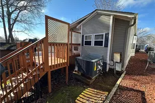 129 Clubhouse Dr, New London, NC 28127 - Photo 24