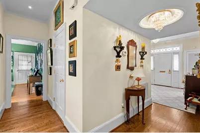 7 Charleston Square, Greensboro, NC 27408 - Photo 14