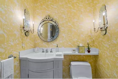 7 Charleston Square, Greensboro, NC 27408 - Photo 30