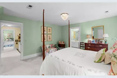 7 Charleston Square, Greensboro, NC 27408 - Photo 38