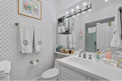 7 Charleston Square, Greensboro, NC 27408 - Photo 28