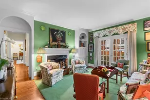 7 Charleston Square, Greensboro, NC 27408 - Photo 16