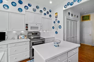 7 Charleston Square, Greensboro, NC 27408 - Photo 22