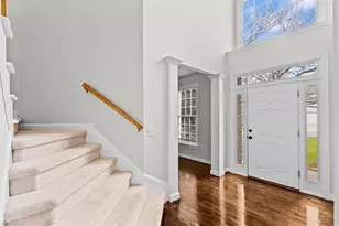 503 Willowview Dr, Greensboro, NC 27455 - Photo 2