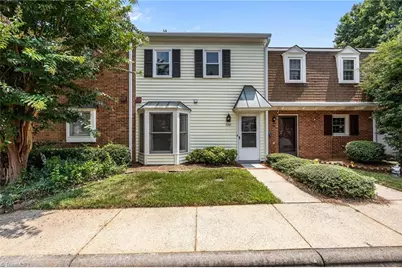 320 Oak Arbor Lane, Winston-Salem, NC 27104 - Photo 2