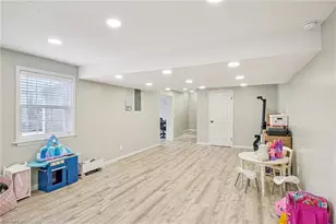 1412 Hobbs Rd, Greensboro, NC 27410 - Photo 38