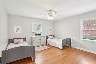 1412 Hobbs Rd, Greensboro, NC 27410 - Photo 28