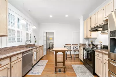 315 E Hendrix Street, Greensboro, NC 27401 - Photo 14