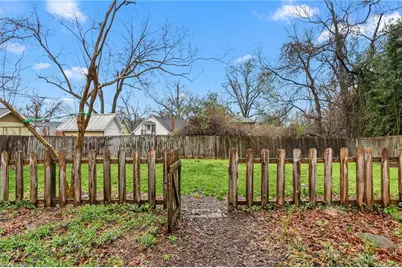 315 E Hendrix Street, Greensboro, NC 27401 - Photo 40
