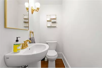 315 E Hendrix Street, Greensboro, NC 27401 - Photo 22