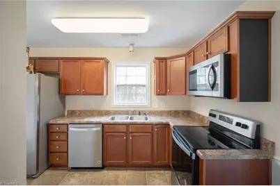 5805 Huckleberry Court, Winston-Salem, NC 27105 - Photo 8