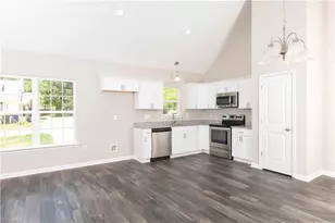 136 Pinnix St, Jonesville, NC 28642 - Photo 18