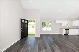 136 Pinnix St, Jonesville, NC 28642 - Photo 22