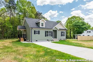 136 Pinnix St, Jonesville, NC 28642 - Photo 4