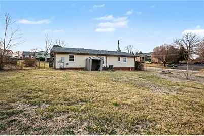 1065 Claremont Avenue NE, Winston-Salem, NC 27101 - Photo 24