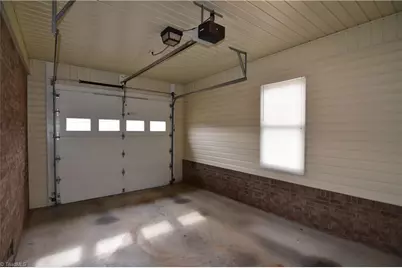 737 Lee Road, Thomasville, NC 27360 - Photo 16